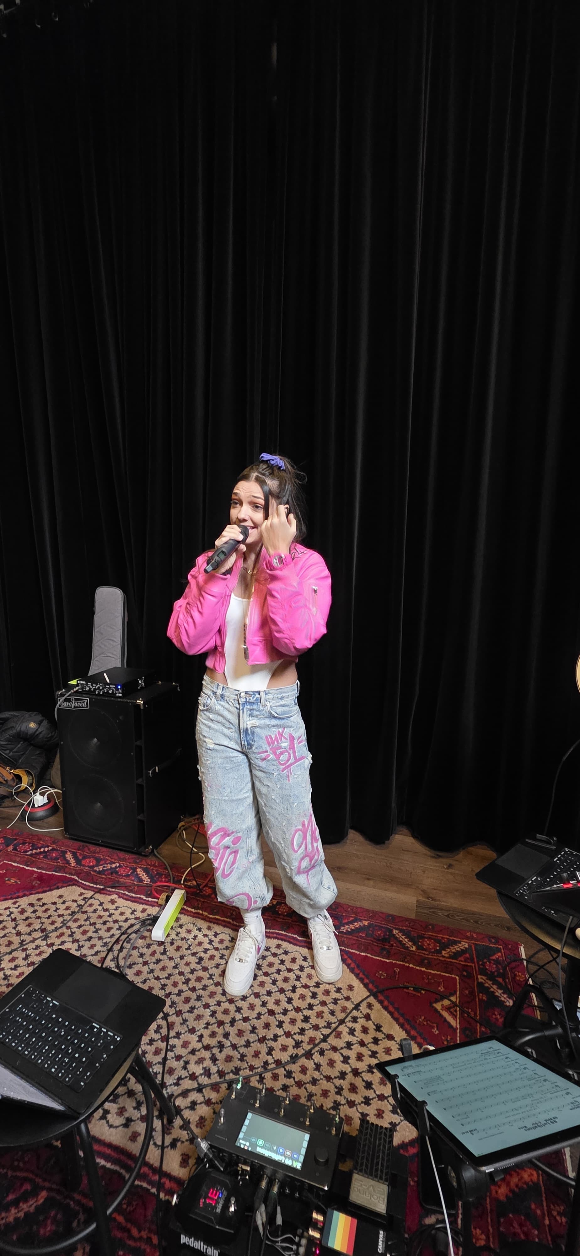 Musiker im Studio bei Live-Recording-Session